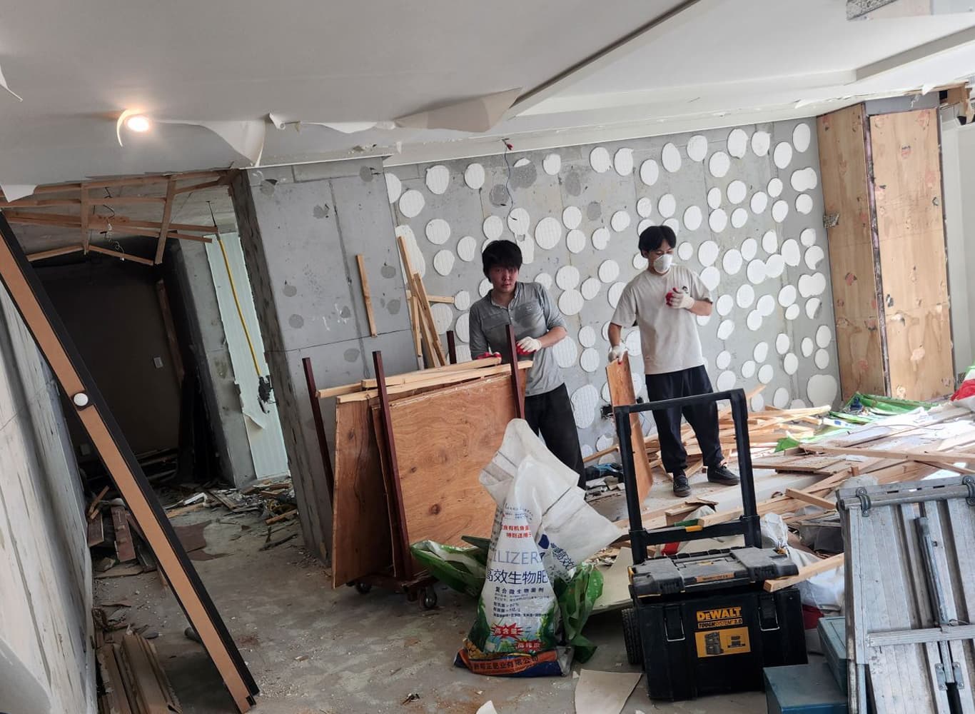 아파트 인테리어 내부 철거 대표 이미지