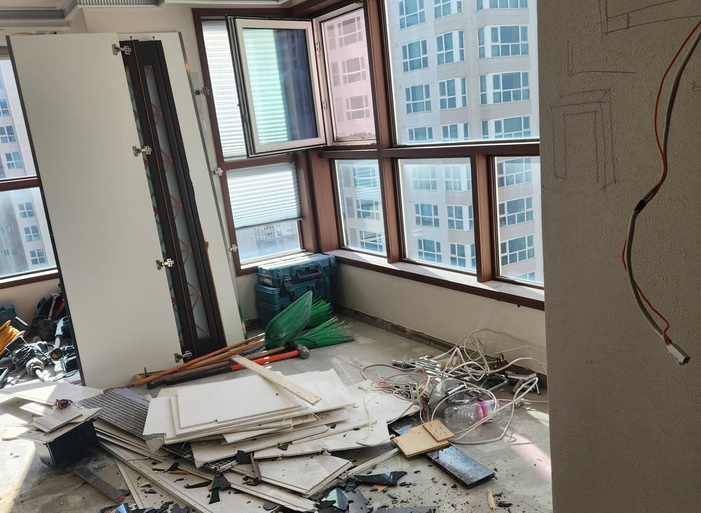 철거 진행 모습2