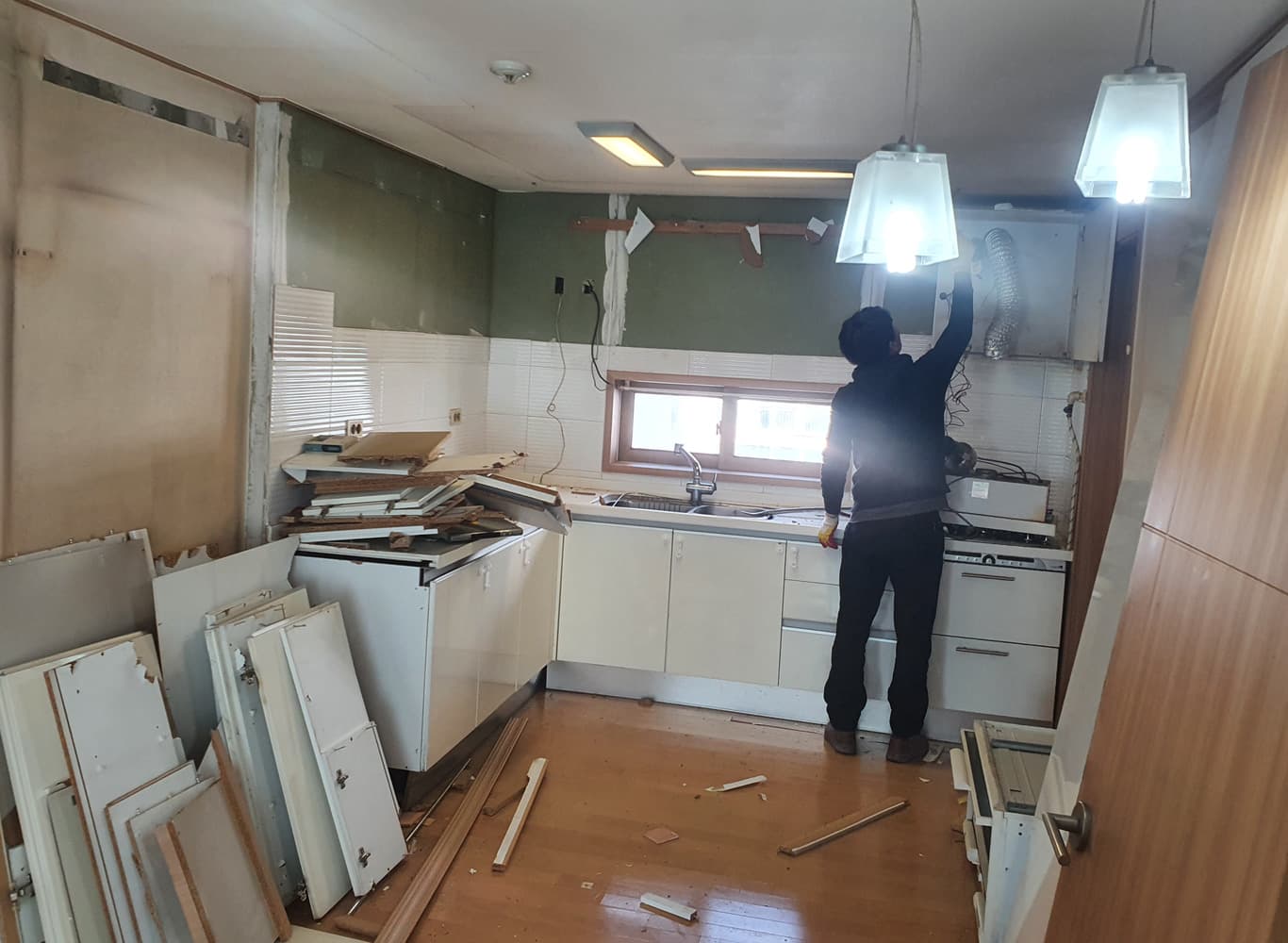 철거 진행 모습2